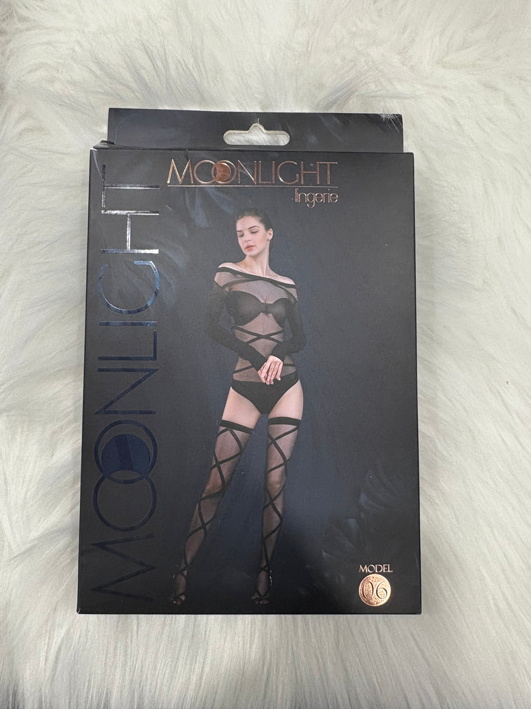 Moonlight-Model 06