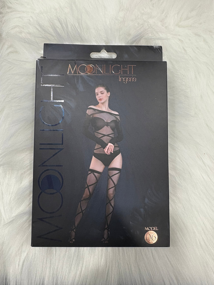 Moonlight-Model 06