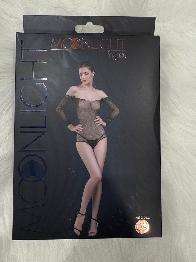 Moonlight-Model 09