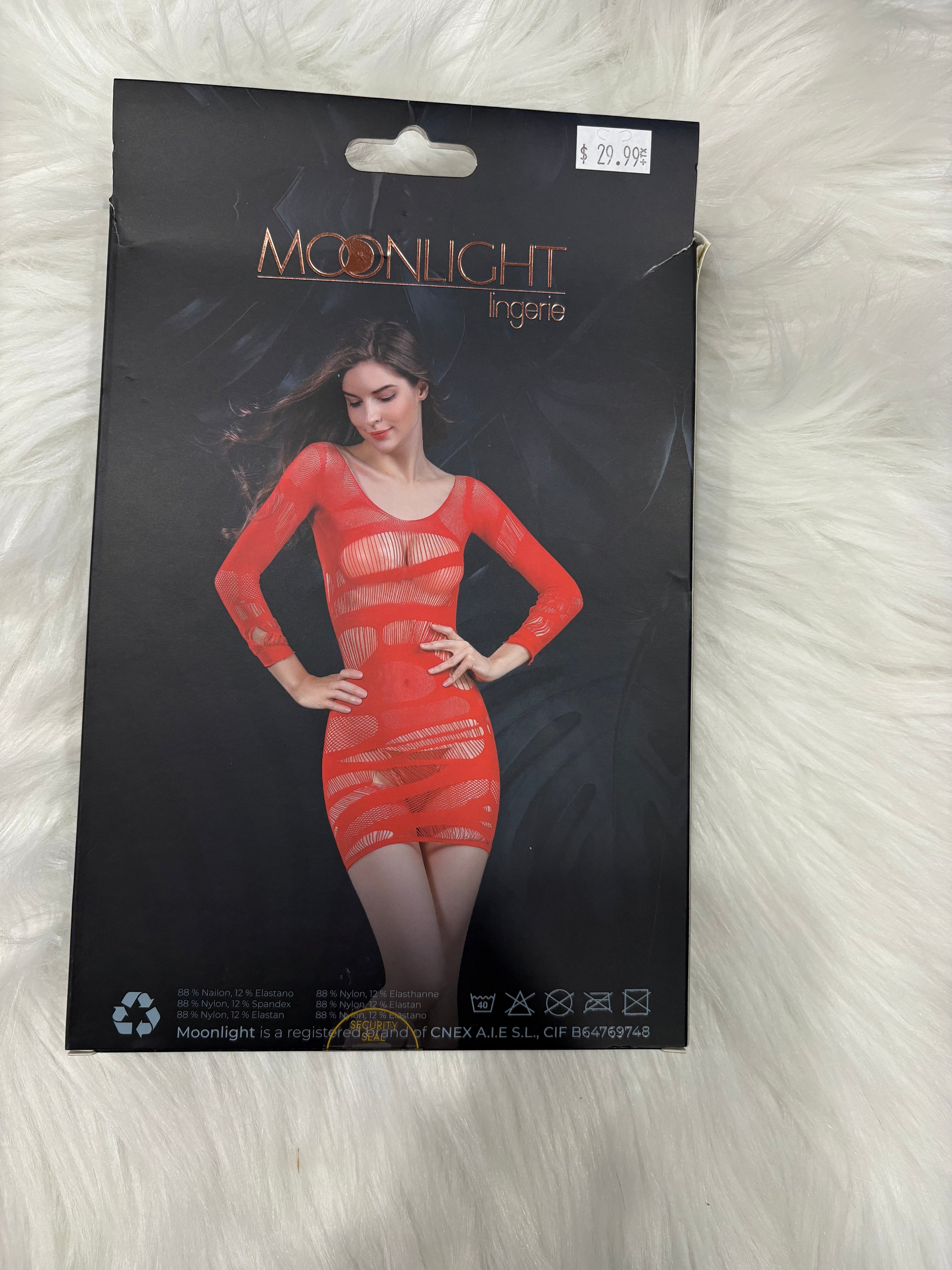 Moonlight-Model 04