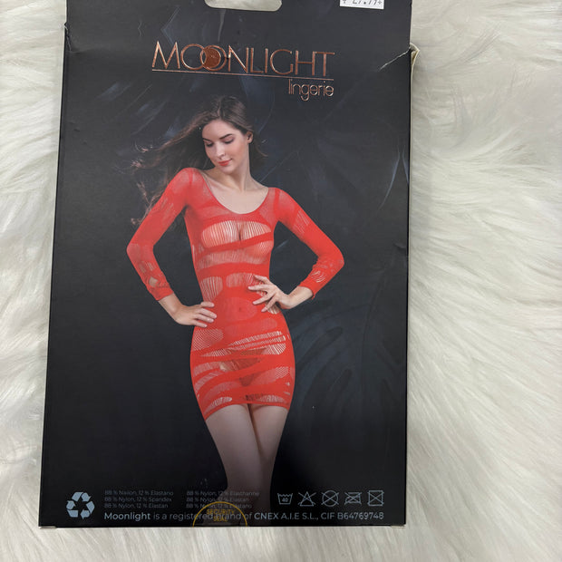 Moonlight-Model 04