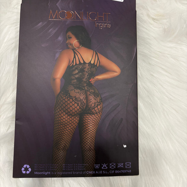 Moonlight-Model 04-Plus size